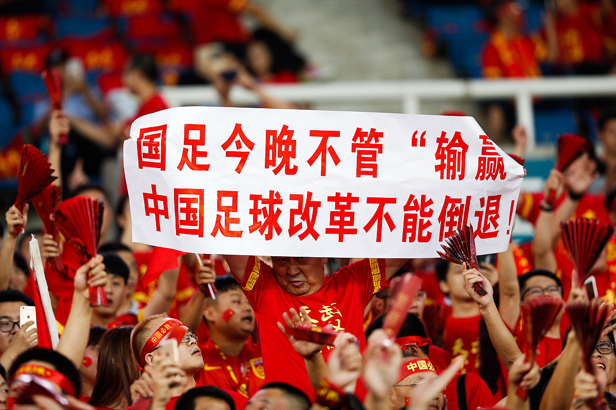 中国球员展现实力，战胜对手取得胜利