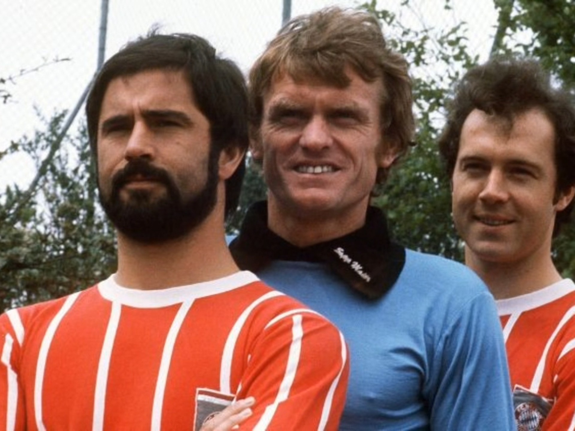 包含英格兰碾压秘鲁,穆勒统治全场的词条 包含英格兰碾压秘鲁,穆勒统治全场的词条