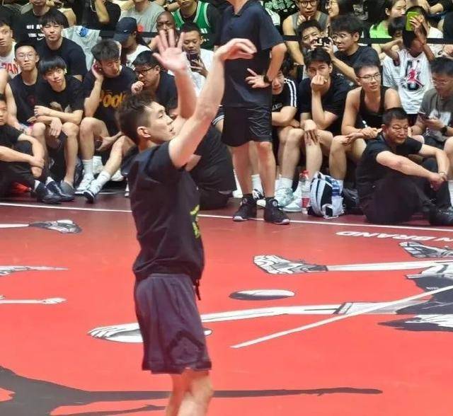 快船力克天津队,郭艾伦状态火热 快船力克天津队,郭艾伦状态火热