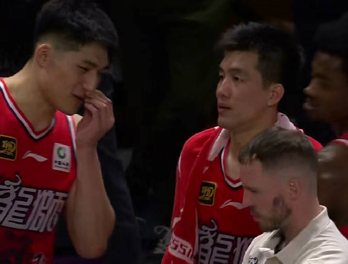 快船力克天津队,郭艾伦状态火热 快船力克天津队,郭艾伦状态火热